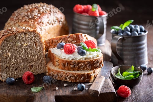 Preview: Homemade and healthy whole grain bread for healthy breakfast.
