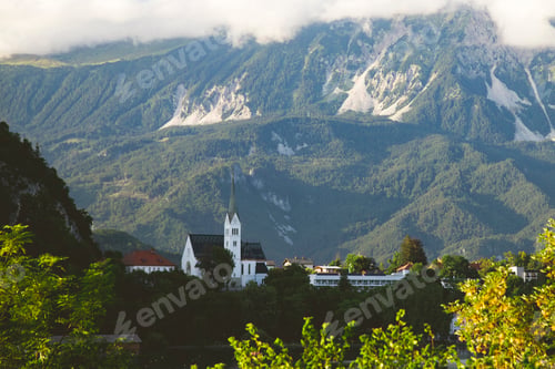 Preview: Famous alpine Bled lake (Blejsko jezero) in Slovenia