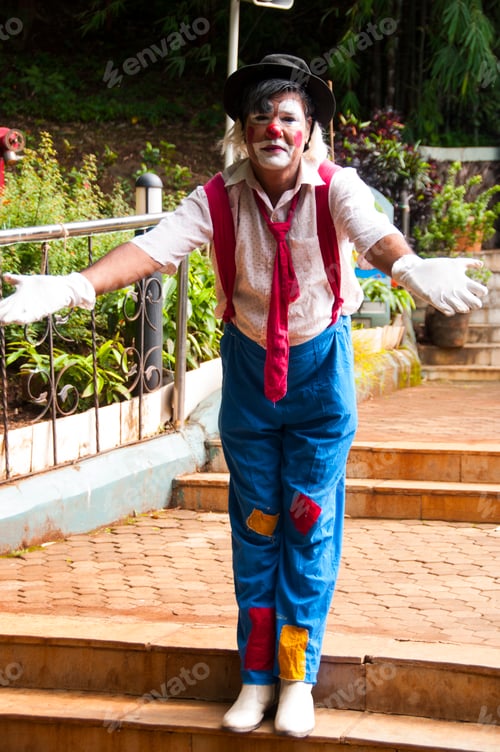 Preview: Portrait of impersonator as a joker, India.