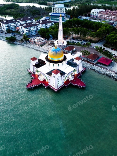 Preview: Aerial view of the Malacca Straits Mosque in Malacca City, Malaysia.