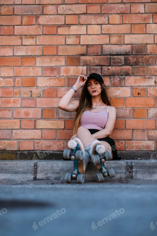 Preview: retro style skater