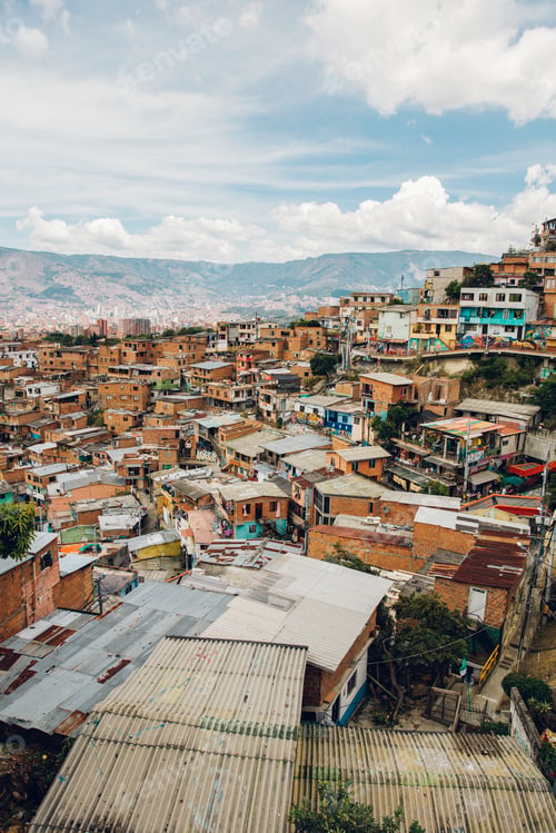 Preview: Houses on the hills of Comuna 13 in Medellin, Columbia