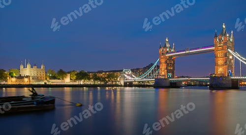 Preview: Tower Bridge and Tower of London