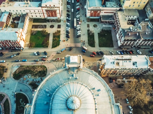 Preview: hoto of the city from a bird's-eye view.