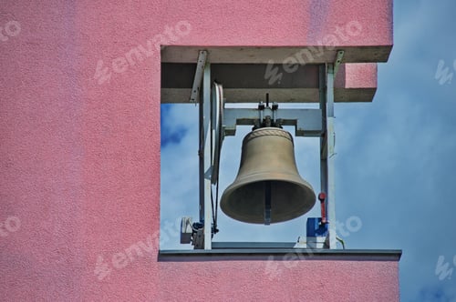 Preview: Metallic bell of the modern church