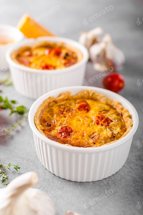 Preview: Mini quiche with sausage