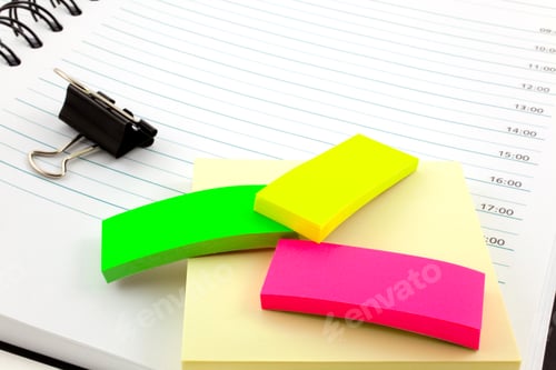 Preview: personal organizer, post-its and steel clip