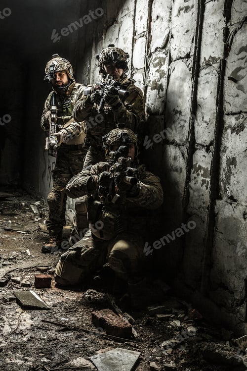 Preview: Army Ranger in field Uniforms