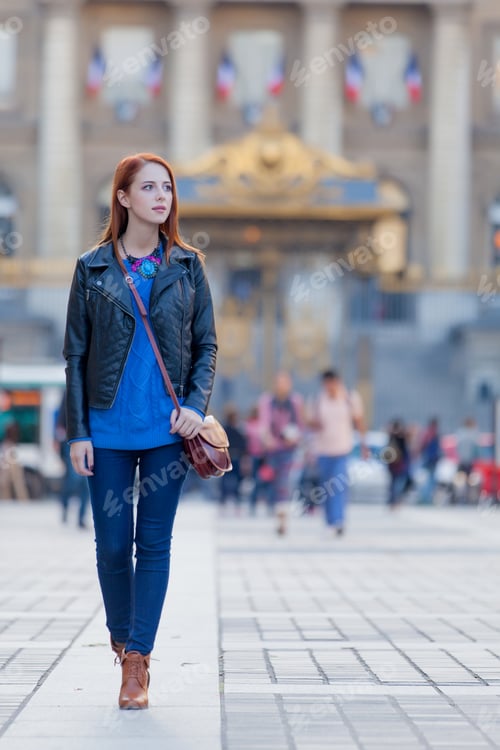 Preview: beautiful young woman exploring the town