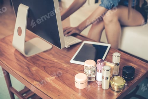 Preview: Online merchants selling on social media via computer.