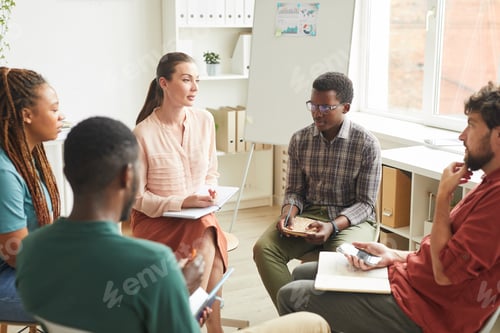 Preview: Woman Leading Business Meeting