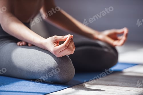 Preview: Girl doing sport