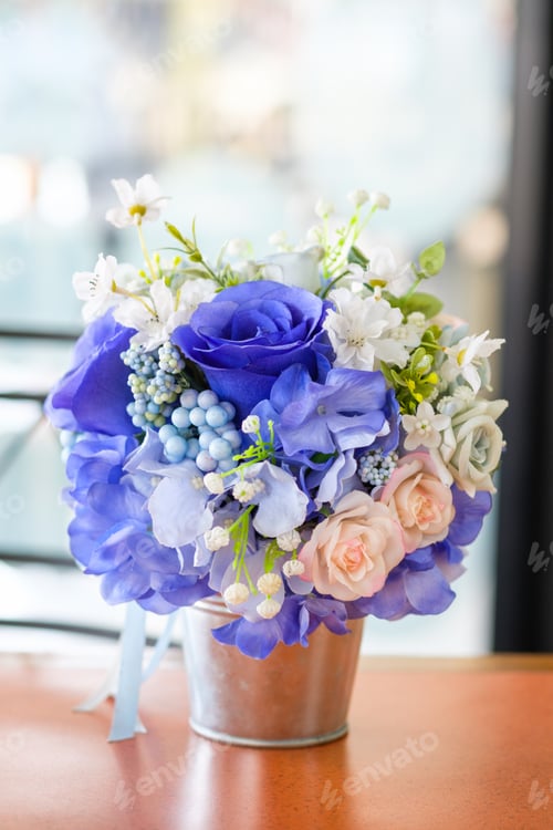 Preview: Beautiful pink blue roses bouquet mock up in vase