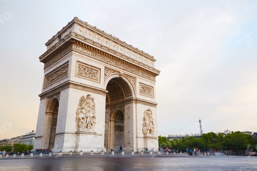 Preview: Arc de Triomphe in Paris, France