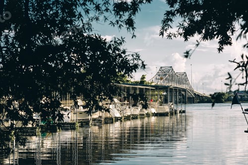 Preview: Beautiful shot of a Steamboat Bill Bridge across the Tennessee River in Decatur, Alabama