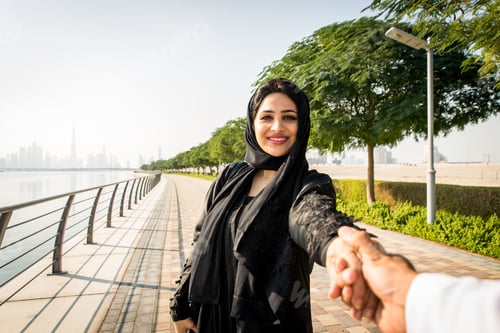 Preview: Arabic couple dating in Dubai