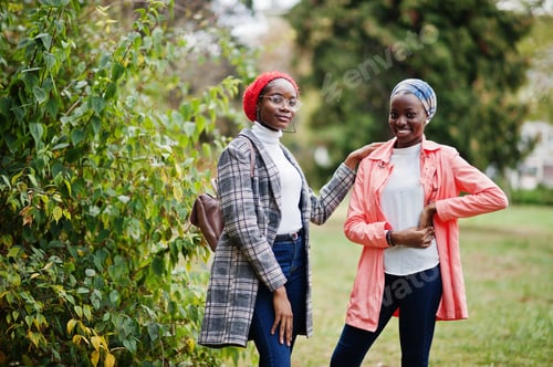 Preview: Modern fashionable african muslim woman