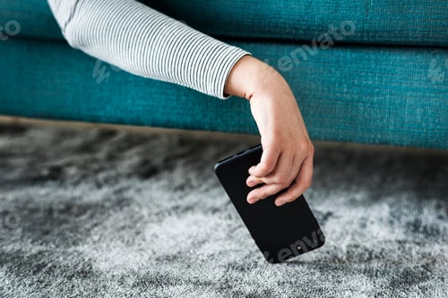 Preview: Woman addicted to social media fall asleep