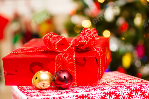 Preview: Presents