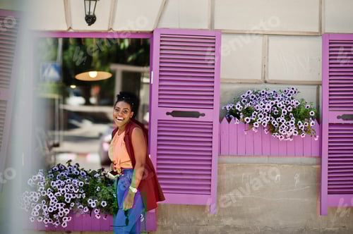 Preview: African american girl