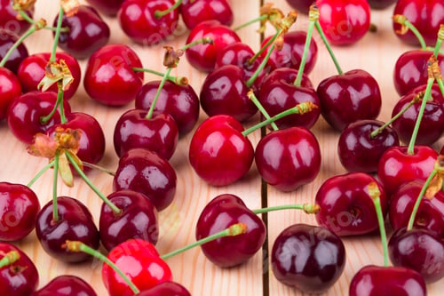 Preview: fresh cherries