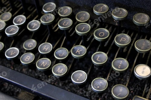 Preview: Old vintage typewriter keys