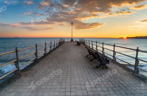 Preview: Stunning sunrise over the Banjo Pier at Swanag