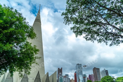 Visualização: Catedral Basílica Menor Nossa Senhora da Gloria em Maringá no Brasil