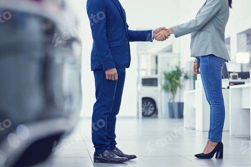 Preview: Hes a salesman by nature