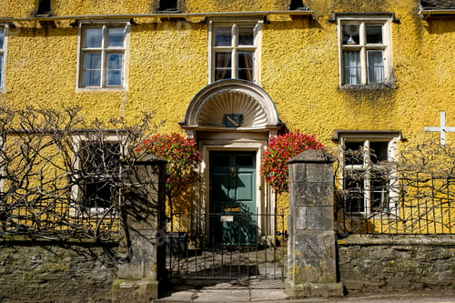 Vista previa: Old medieval house in Castle Combe, Cotswolds.