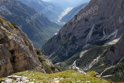 Preview: Tre Cime di Lavaredo National Park, Italy