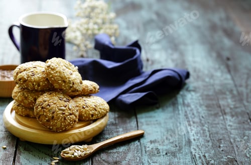 Preview: cereal biscuits with seeds of flax and sunflower