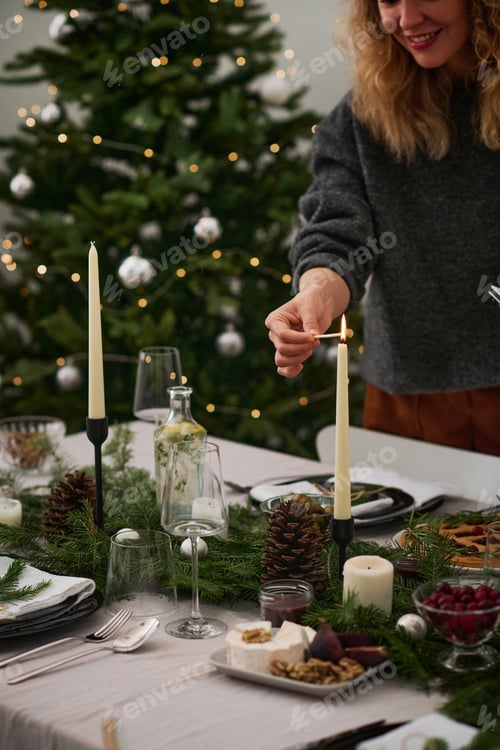 Preview: Christmas Party Host Lighting Candle