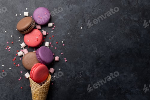 Preview: Various colorful macaroons