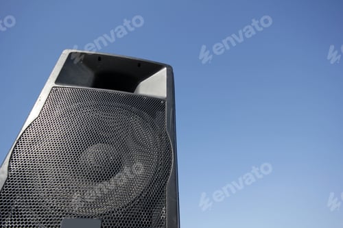 Preview: Speaker