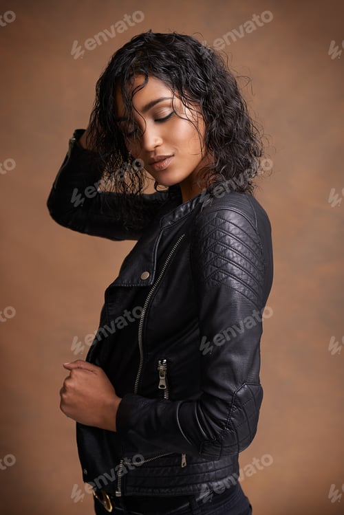 Preview: Leather is her style