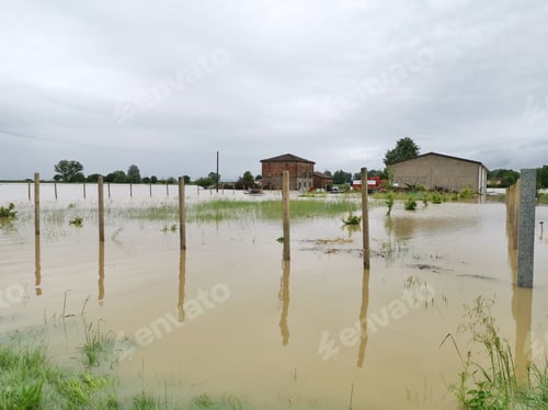 Preview: Heavy rains flood Castel Guelfo, Bologna, Italy