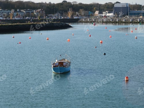 Preview: Fishing boat in sea