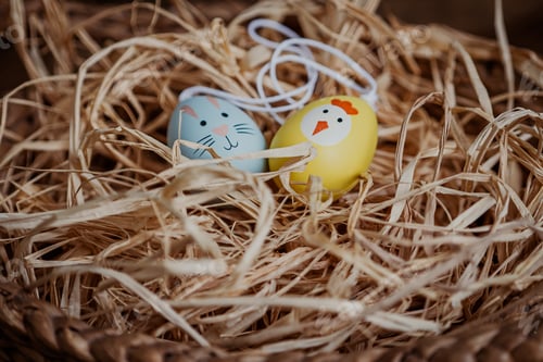 Preview: Easter eggs on natural straw