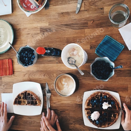 Preview: Breakfast family