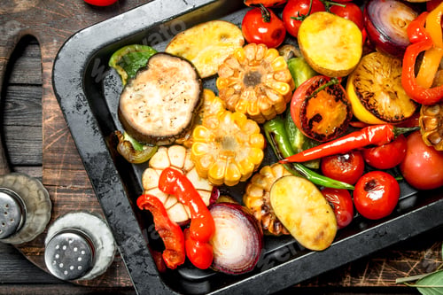 Preview: Different grilled vegetables with herbs and spices.
