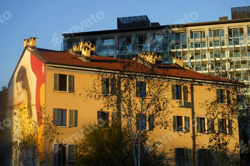 Preview: Old and new buildings at Porta Nuova, Milan