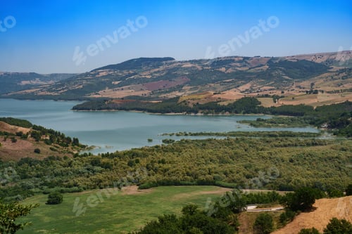 Preview: Lake of Occhito near Gambatesa, Molise, Italy