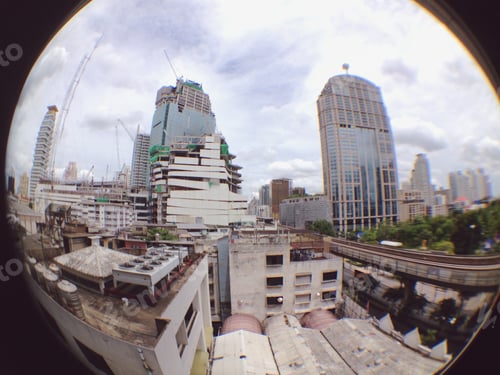 Preview: Buildings under construction