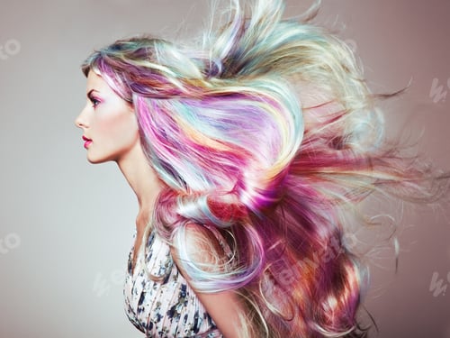 Vista previa: Beauty fashion model girl with colorful dyed hair