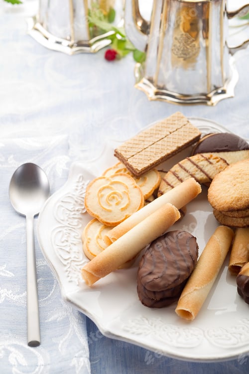 Preview: variety of biscuit over restaurant table