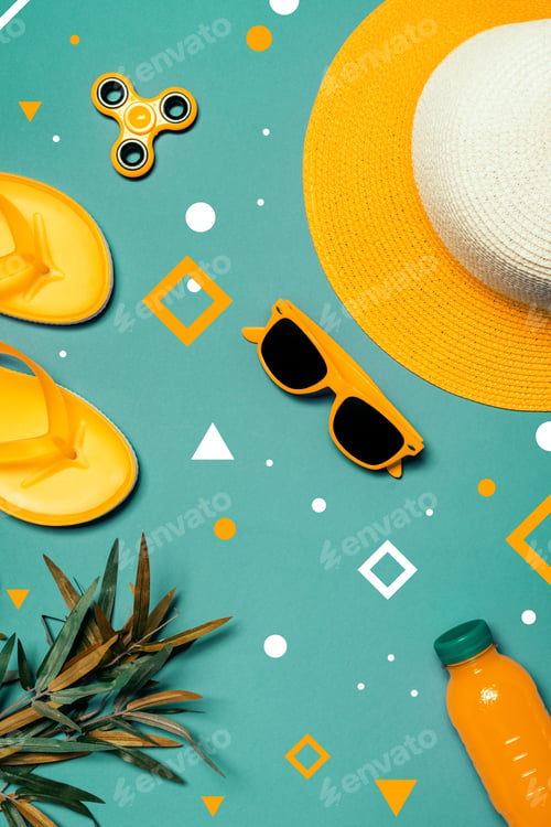 Preview: Straw hat and sunglasses in summertime holiday vacation concept