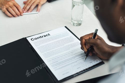 Preview: Business Discussion Talking Deal Concept