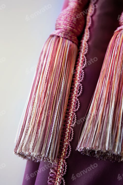 Preview: Close up of trimmings