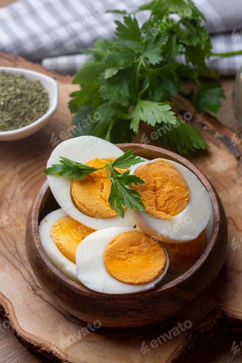 Preview: Boiled sliced egg, food photo